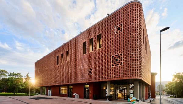 Studentsamfundet - En unik förlängning av en befintlig byggnad.